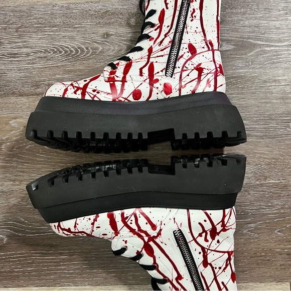 Dolls Kill TRICKZ N' TREATZ SCREAM QUEEN COMBAT BOOTS Size 9 Platform Gothic - Picture 15 of 15